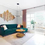 Ocean View 3bdr Balcon Atlantico דירה